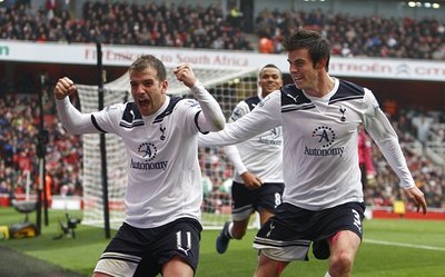 PA-Photos_t_Arsenal-2-3-Tottenham-photos-gallery-Emirates-2011q.jpg