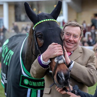 nickyhenderson_sevenbarrows.jpg