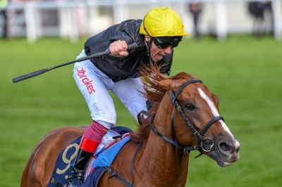 stradivarius_dettori_gosden_coronationcup.jpg