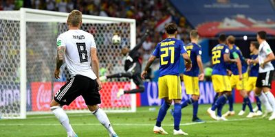 Toni_Kroos_Scoring_Germany_Sweden_World_Cup_2018.jpg
