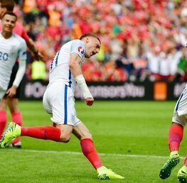 England vs Slovakia - Daniel Sturridge and Jamie Vardy must start!